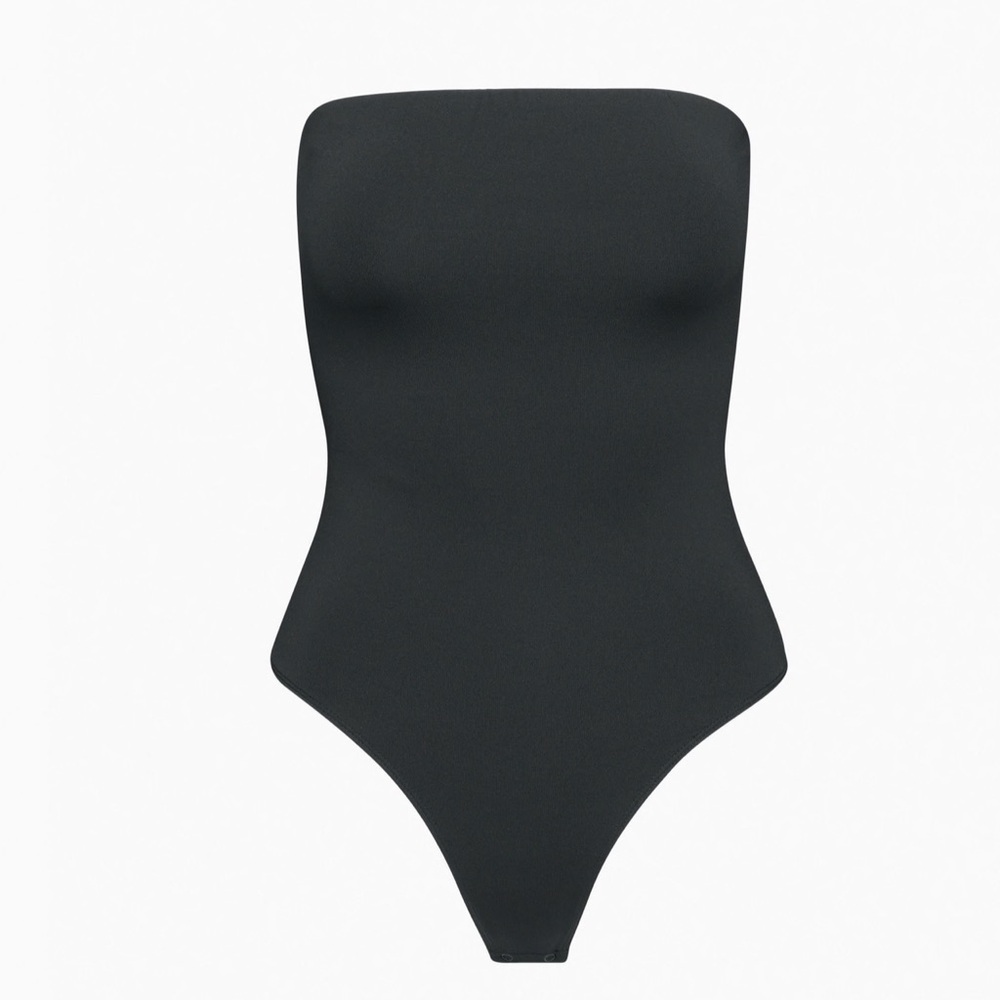 Babaton Contour Tube Bodysuit